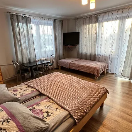 U Basi Πανσιόν Klikuszowa